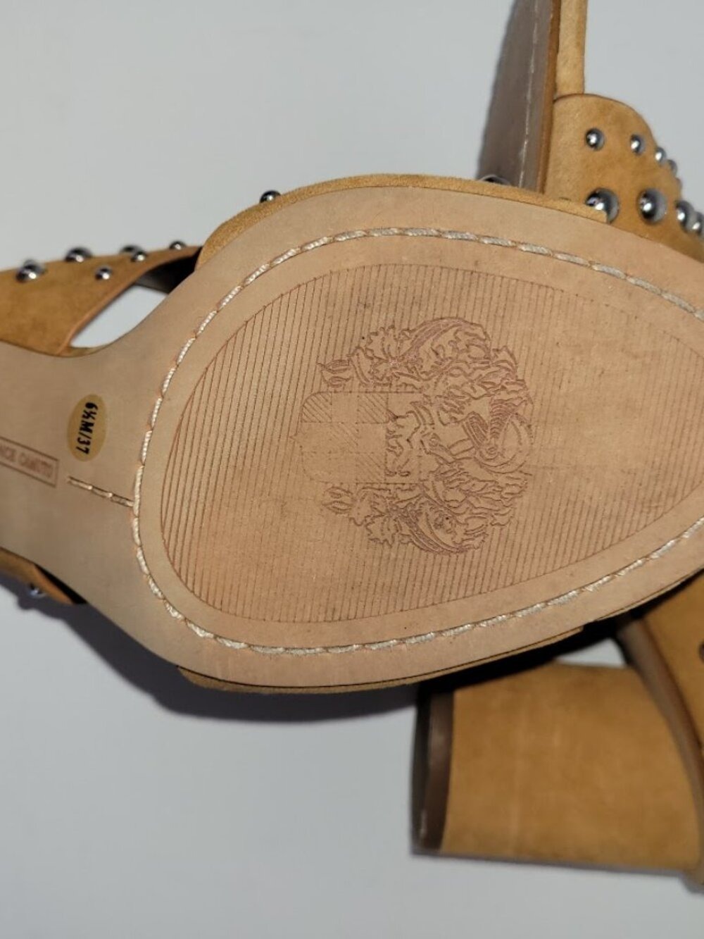 Vince Camuto Mule Sandal Chunky Heel Tan Suede W/Studded Accent Women’s Size 6.5 - Picture 10 of 11